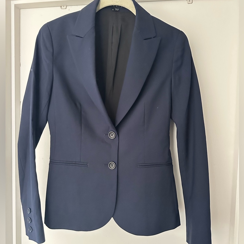 Theory Slim-Fit Blazer in Nichelle/Broadway Stretch Wool Black Size 0 Navy Blue
